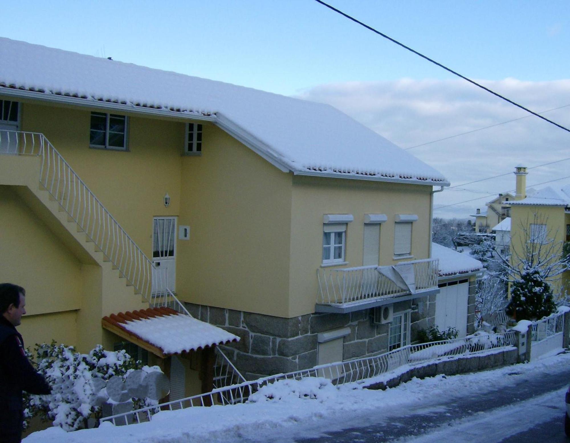 Апартаменты Casas Do Castelo Алдея-да-Серра Экстерьер фото